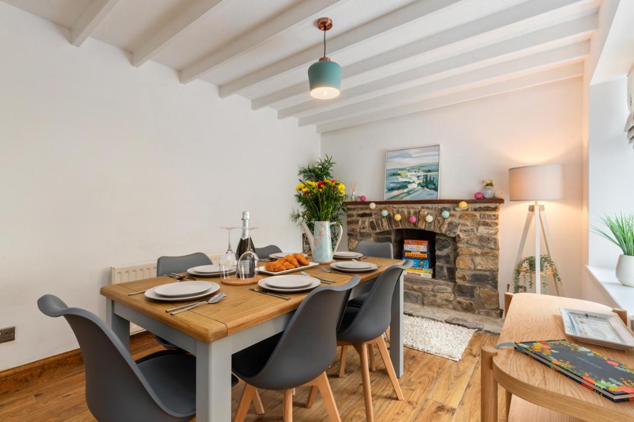 Ivydene - Beautiful Cottage, Stone Throw From Beach, Wonderful Sea Views Saundersfoot Kültér fotó